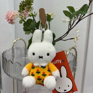 Miffy🐰💛Yellow with Orange flowers Plush Keychain